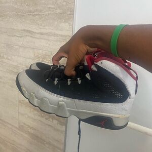 35$ jordans will take offers no lower than 25&